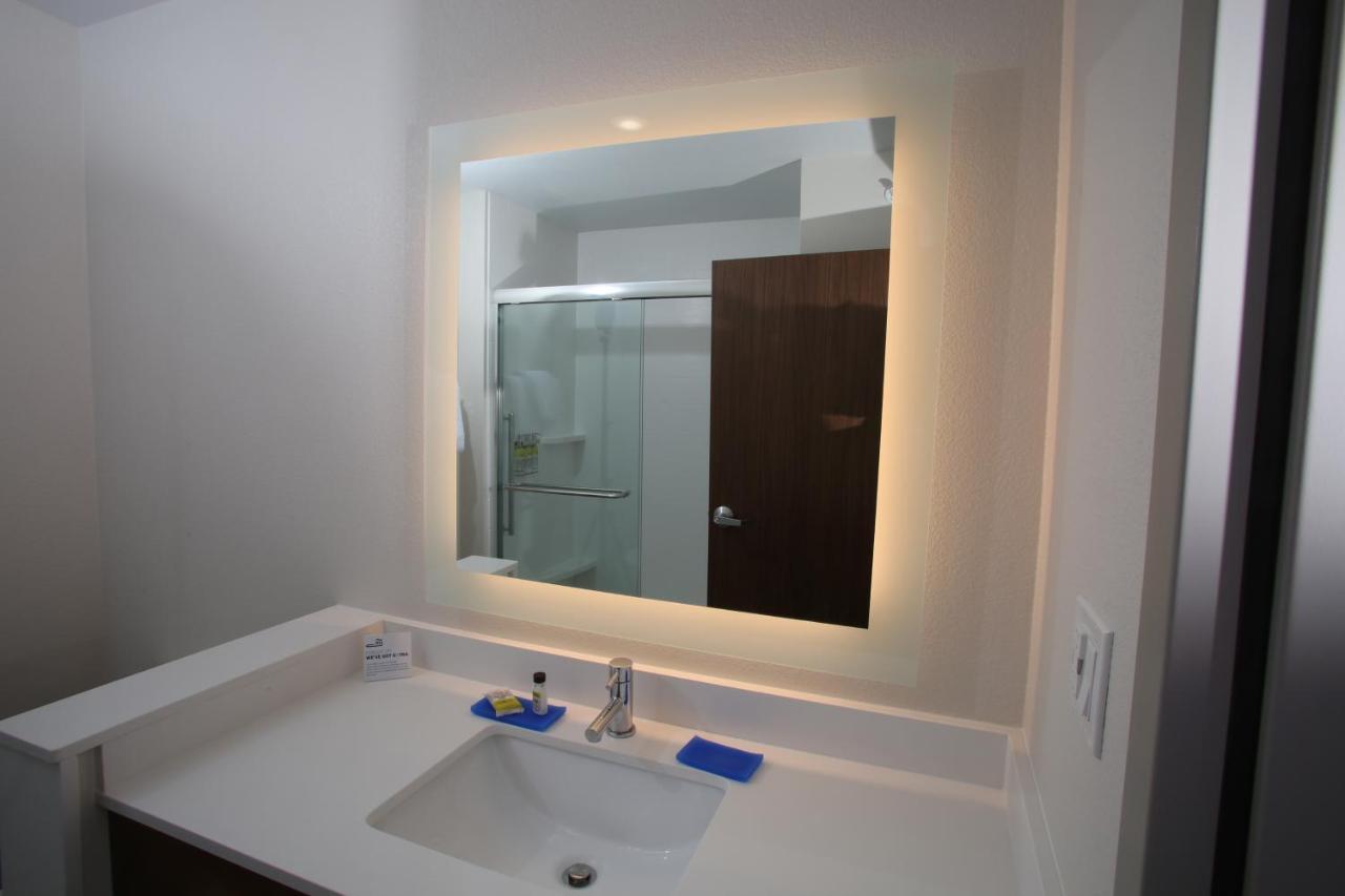 Holiday Inn Express - Mccook By Ihg Kültér fotó
